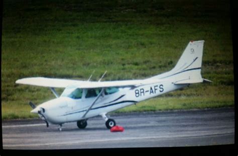 Landing gear of ASL Cessna breaks on runway - Guyana Chronicle