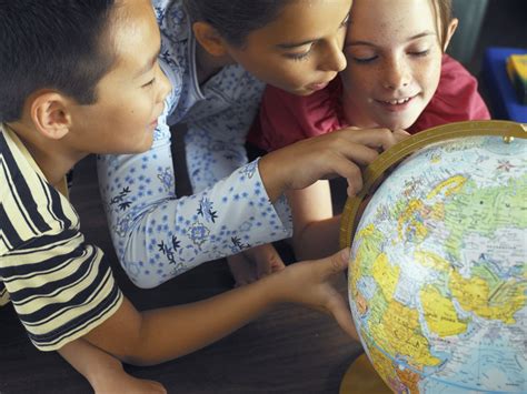 10 Activities That Teach Your Kids About World Cultures