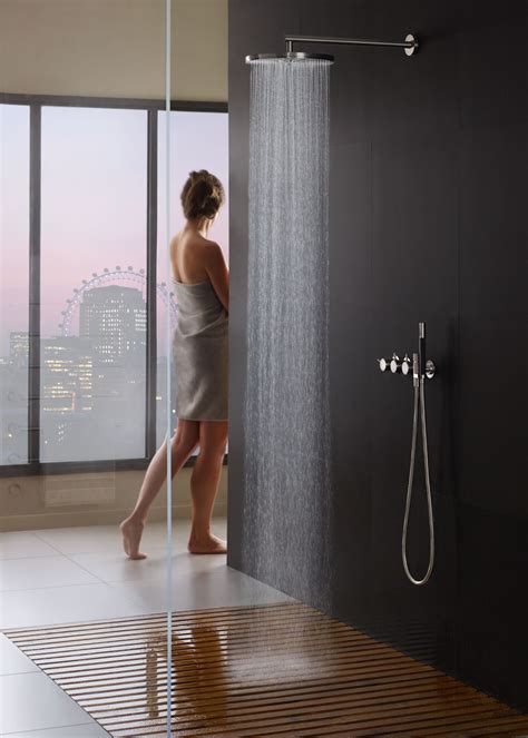 VOLA 060 Round Shower. Uniquely refreshing. Visibly VOLA. | VOLA