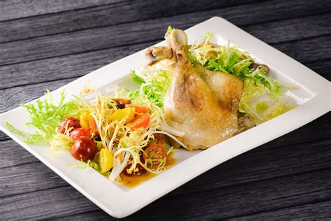 Sous Vide Duck Confit with Heirloom Tomato Salad - Yan Can Cook