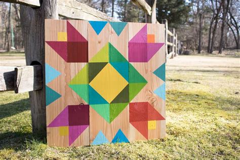 How to Build and Paint a Modern DIY Barn Quilt | merrypad