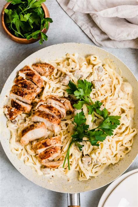 Chicken Fettuccine Alfredo | Easy Weeknight Recipes