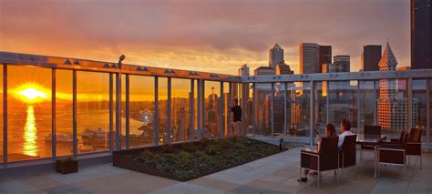 Luxury Apartments in Seattle, WA | The Wave at Stadium Place