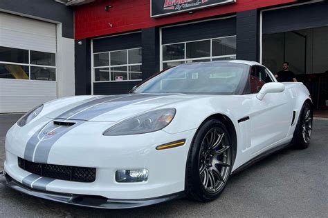 Chevrolet C6 Corvette Grand Sport with 18"/19" SM-10 Wheels in Anthracite