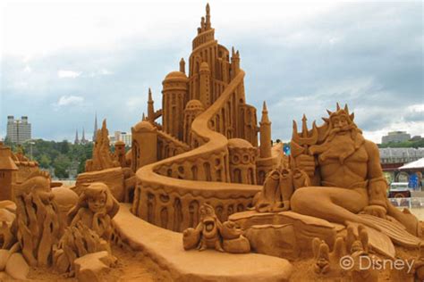 Sandcraft: 10 Amazing Sand Artists with Awesome Artwork | Urbanist