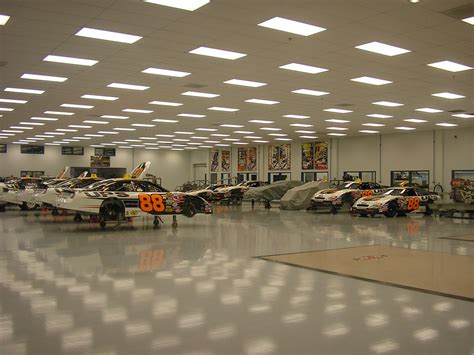 File:Robert-Yates-Racing-NASCAR-Garage-July-7-2005.jpg - Wikimedia Commons