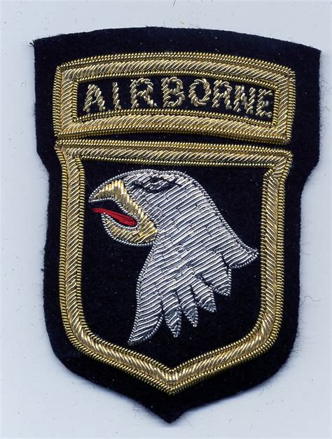 AIRBORNE BADGE hand-embroidered - R.I. International Trading Co.