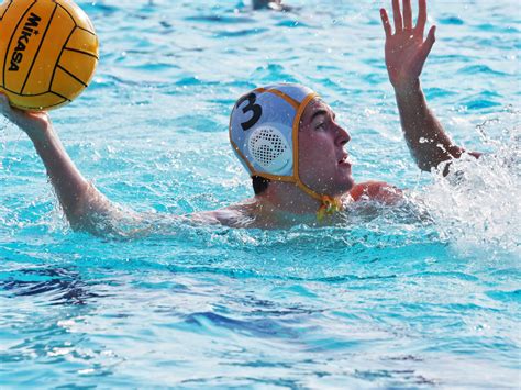 Canyon Lake water polo sinks Smithson Valley - Texas Chalk Talk