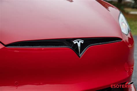 Tesla Model S Plaid | ESOTERIC