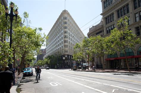 San Francisco S Market Street Editorial Stock Photo - Image of waiting ...