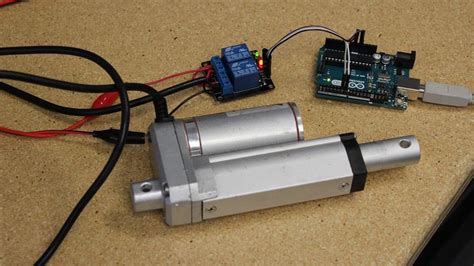 Using Relay And Arduino To Control Linear Actuator