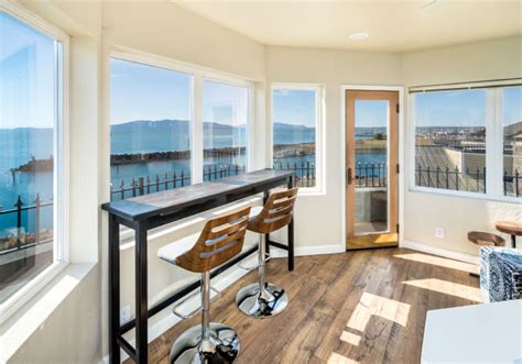 Book the Lighthouse Suite at Hotel Bellwether | Bellingham, WA