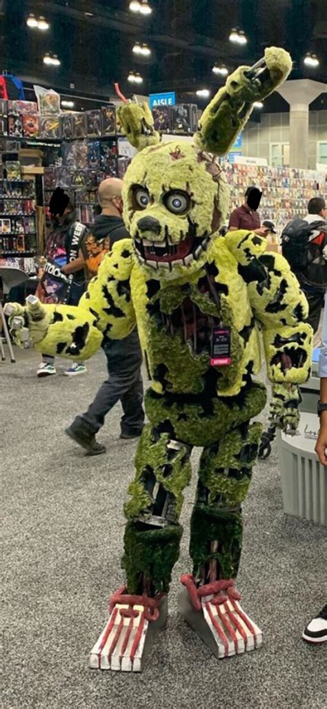 Here's a photo I forgot to post of my Springtrap cosplay I wore at LA Comic Con! I hope you all ...