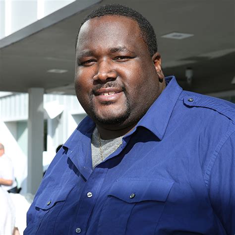 Radio WHAT 'Blind Side' star Quinton Aaron forced off a flight because ...