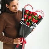 Send a Bunch of Ravishing Red Rose Bouquet Flower Online, Price Rs.745 | FlowerAura