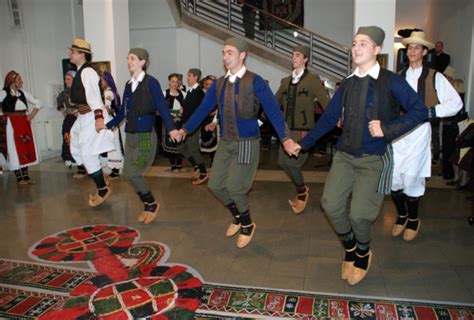 Kolo - traditional folk dance - News | Orthodoxy Cognate PAGE