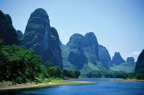 Li River, China | Dream travel destinations, Famous places, Li river china