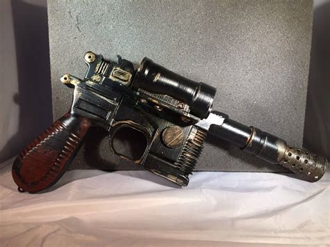 Han Solo Blaster Prop Replica 1:1 DL-44 Star Wars Weathered