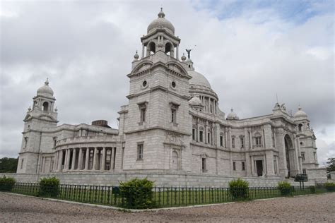 Free photo "Victorial Memorial Side View Calcutta"