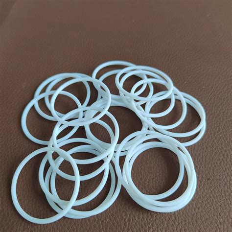 Standard Size White PTFE Ring PTFE O Ring - China O Ring and O-Ring