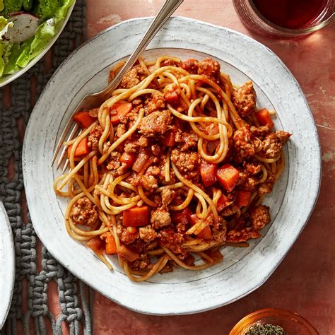 Recipe: Spaghetti Bolognese with Butter Lettuce Salad & Creamy Italian Dressing - Blue Apron