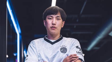 Doublelift announces his retirement | ONE Esports