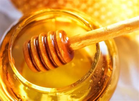 Beekeeping products: beeswax foundation, honey, bees, nucs and more