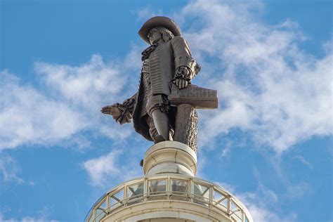 The Statue of William Penn on City Hall in Philadelphia Photograph by ...