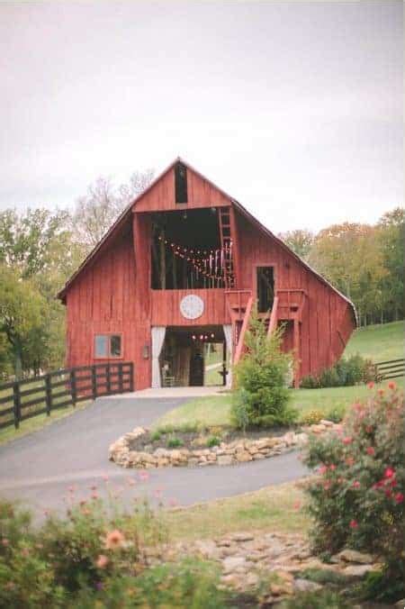 Barn Wedding Venues in Tennessee | Mountain Modern Life