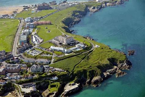 Top 10 Hotels in Newquay with a Swimming Pool - Cornwall Holidays