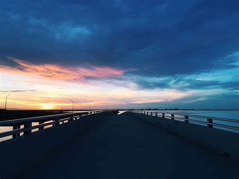 Sunset over the Bridge and Bay in Tampa, Florida image - Free stock ...