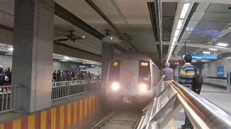 Rajiv Chowk Metro Station - YouTube