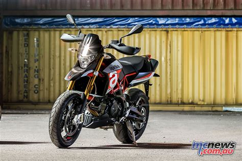 2017 Aprilia Dorsoduro 900 | MCNews.com.au