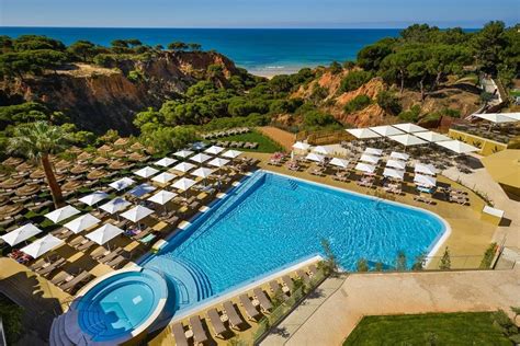 The 7 BEST Hotels in Algarve on the Beach [2024] - Hotel Reviews