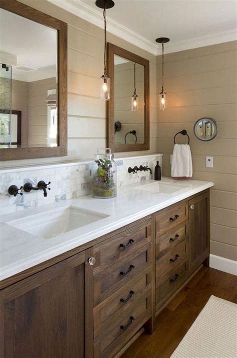 30+ Incredible Farmhouse Master Bathroom Remodel Ideas #farmhouse # ...