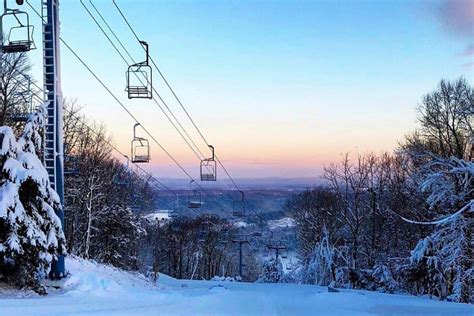 Pocono Mountains Ski Resorts: Family Snow Day | #PAGetaway