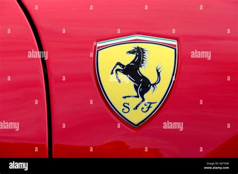 Ferrari Insignia Images / Amazon Com Caballo Sf Ferrari Logo Insignia ...