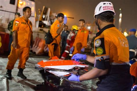 Experts Weigh In on Why Lion Air Flight 610 Crashed