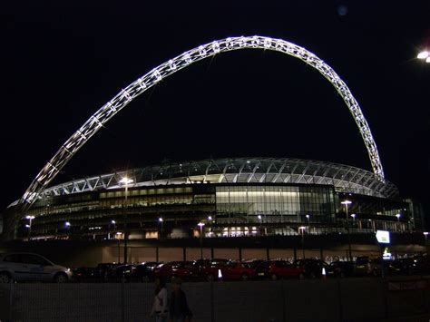 Wembley Stadium Night - Wembley Stadium at Night | Wembley stadium taken whilst in ...