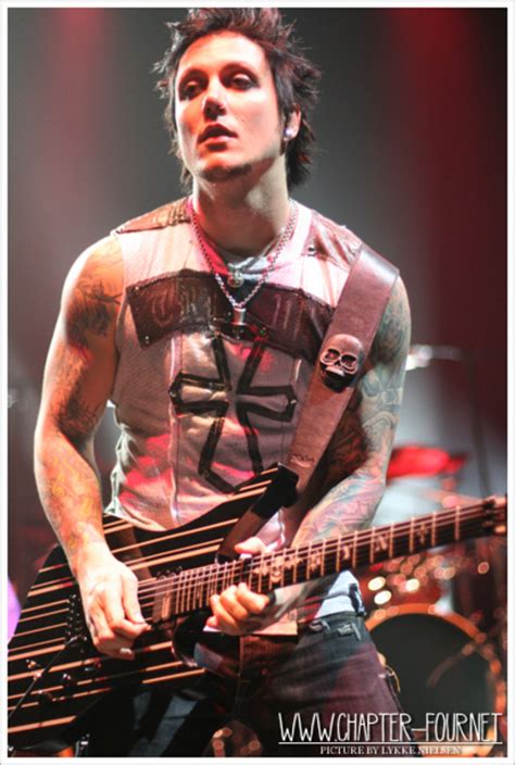 Synyster Gates | AVENGED SEVENFOLD