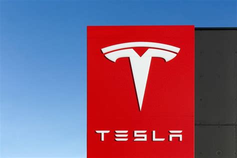 Longtime Tesla Bull Ross Gerber Unloads $60M In EV Giant's Shares, Cites Declining Confidence ...