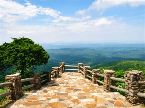 Ozark Mountains: Ultimate Traveler's Guide To The Ozarks