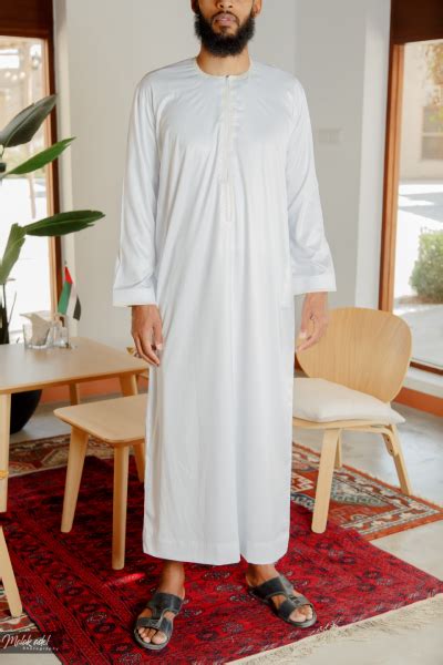 Embroidery thobe - White precious satin - By Mens Thobes