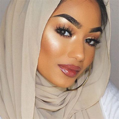 17 Muslim Beauty Bloggers to Follow on Instagram and YouTube in 2018 | Allure