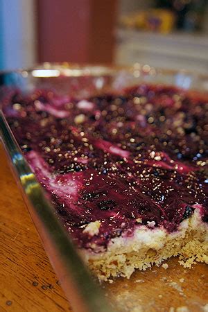 Dennys Food and Recipes: Easy Dessert: Blueberry Yum Yum Cake