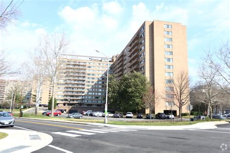 Crystal House Apartments - Arlington, VA | Apartments.com