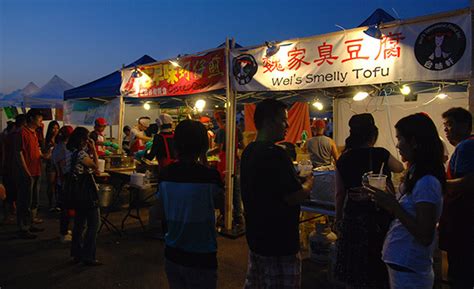 Amazing street eats at downtown Toronto night market