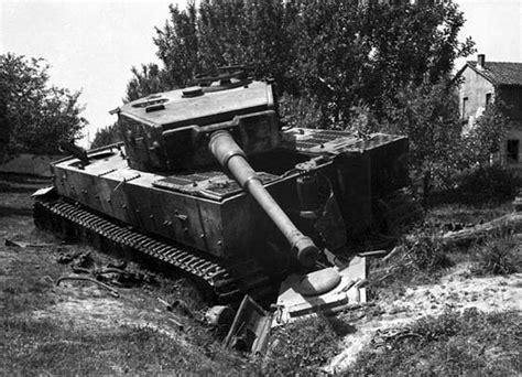 Destroyed Tiger Tank WW2 | MilitaryImages.Net