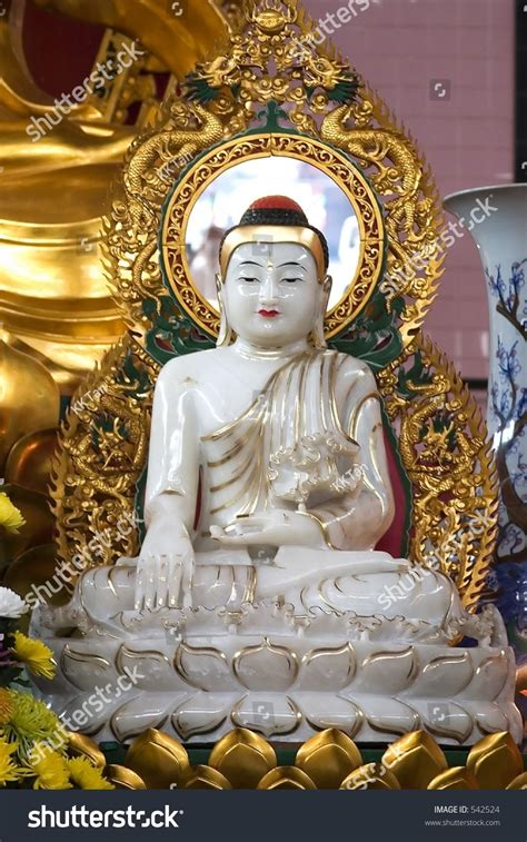 Myanmar Buddha Statue Stock Photo 542524 : Shutterstock