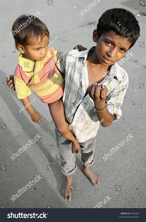 Child Beggar On Street Delhi India Stock Photo 8528269 - Shutterstock
